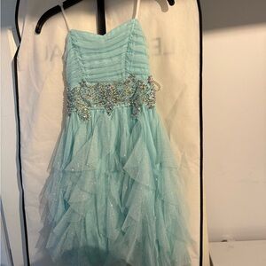 Elegant BlueDress with Sparkling Embellishments